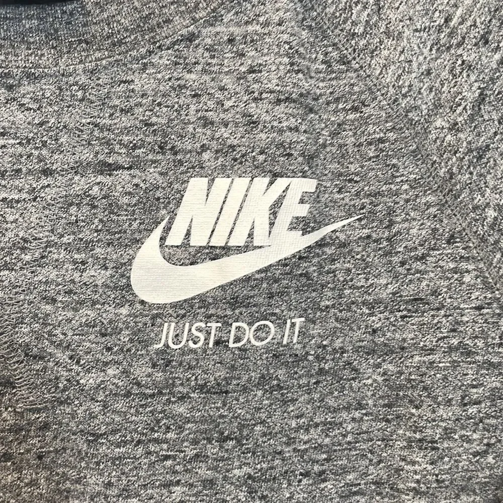 Nike Just do it T-shirt SZ small